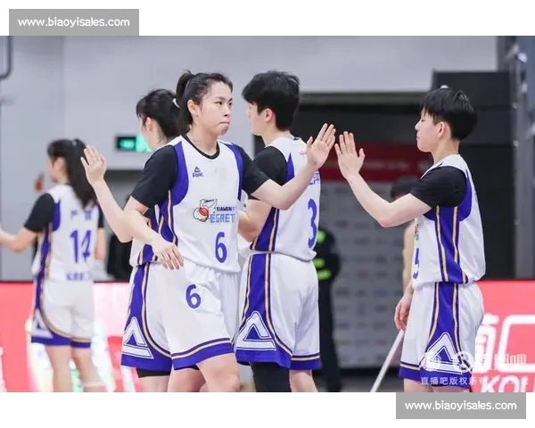 杨力维 x 杨舒予:女篮场上的铁臂双姝,碾碎对手防线! 杨力维 x 杨舒予:女篮场上的铁臂双姝,碾碎对手防线!