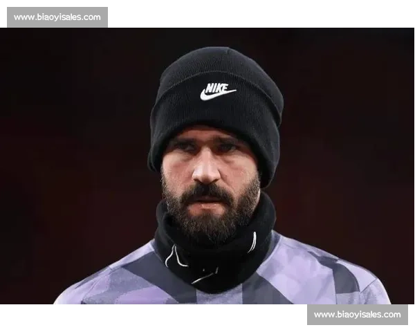 阿利松妻子术后报平安，利物浦门神返巴西照料家人